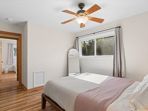 5th image of 453 Elder Ln