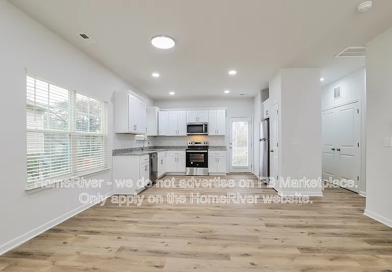 1821 N Dunleith Ave — Photo 7