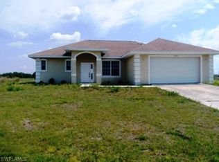 1176 W Saturn Cir, Labelle, FL 33935
