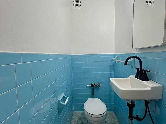 5th image of 2922 Nostrand Ave #B