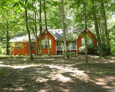 2697 Friendship Rd, Arab, AL, 35016