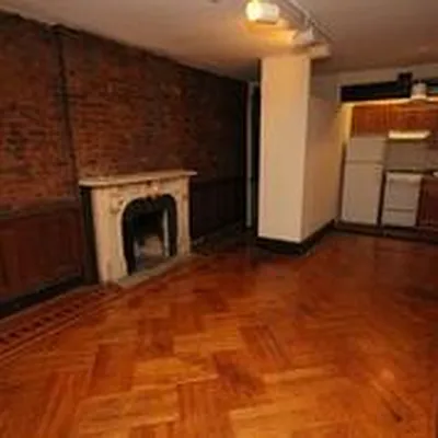 Rented by Harriet Brand, LREB | media 44