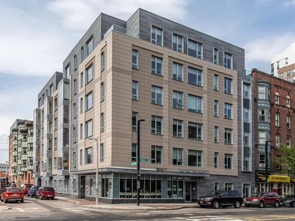 1060 Tremont St #22, Roxbury Crossing, MA 02120