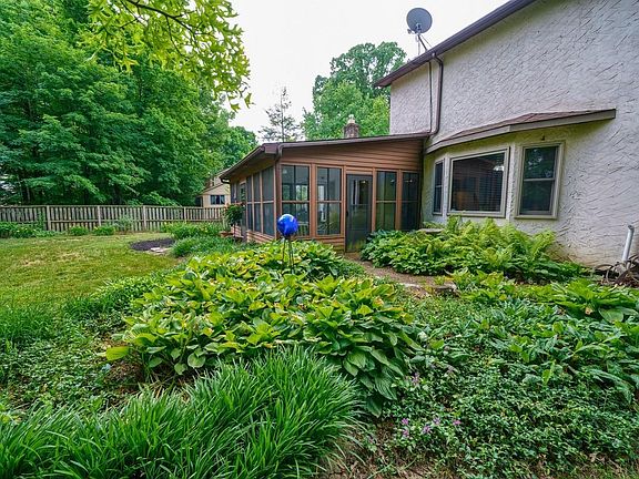 5th image of 8719 Ramblewood Ct NW