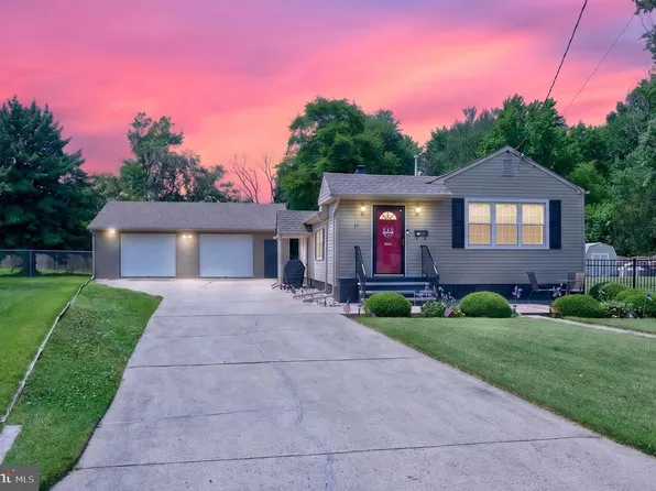 21 Sartori Ave, Mount Ephraim, NJ 08059