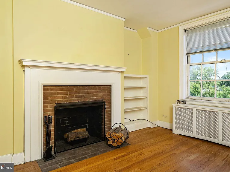 44 Nassau St #G — Photo 10