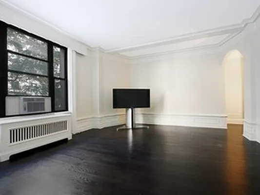 Sold by Citi Habitats | media 14