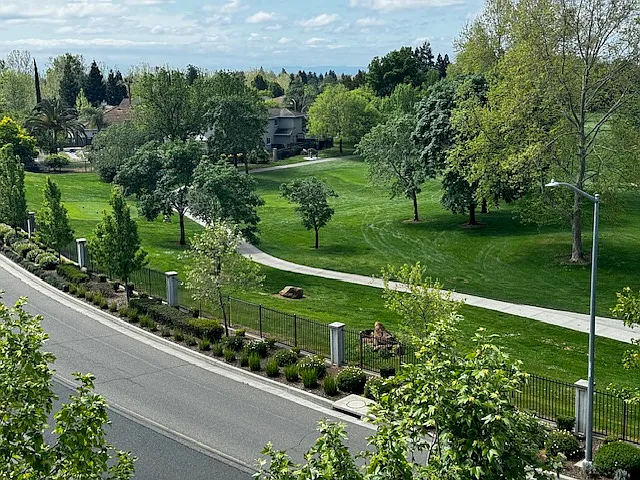 4483 Tahiti Ct — Photo 21