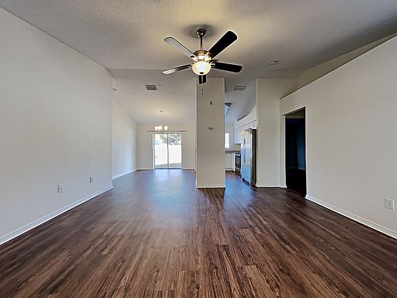 2nd image of 3111 Pine Top Dr