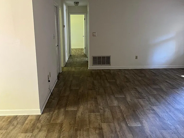 67 Underhill Rd — Photo 5