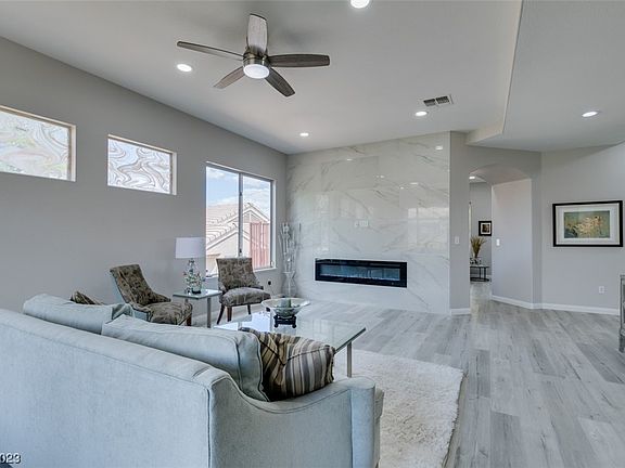 2nd image of 480 Eagle Vista Dr