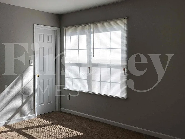 11205 Fall Dr — Photo 9