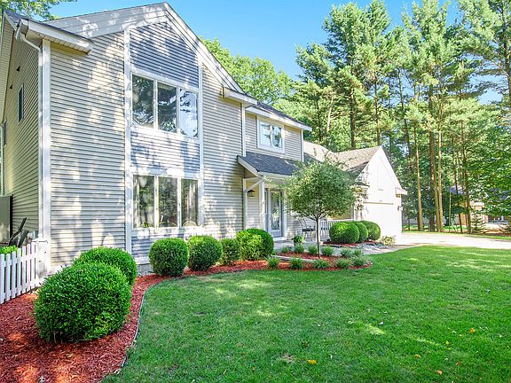 2nd image of 4010 Treeline Dr