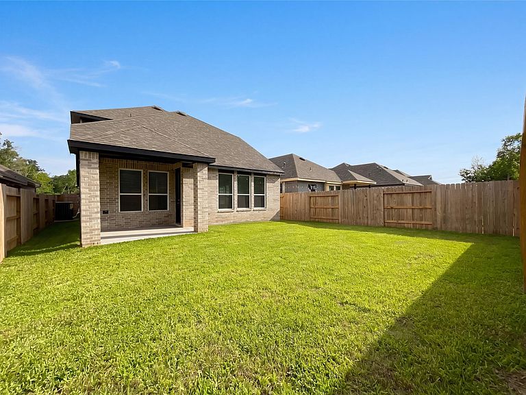 Listing photo 5