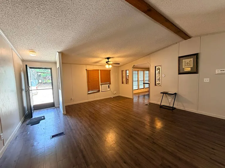 7415 Remington Rd — Photo 5
