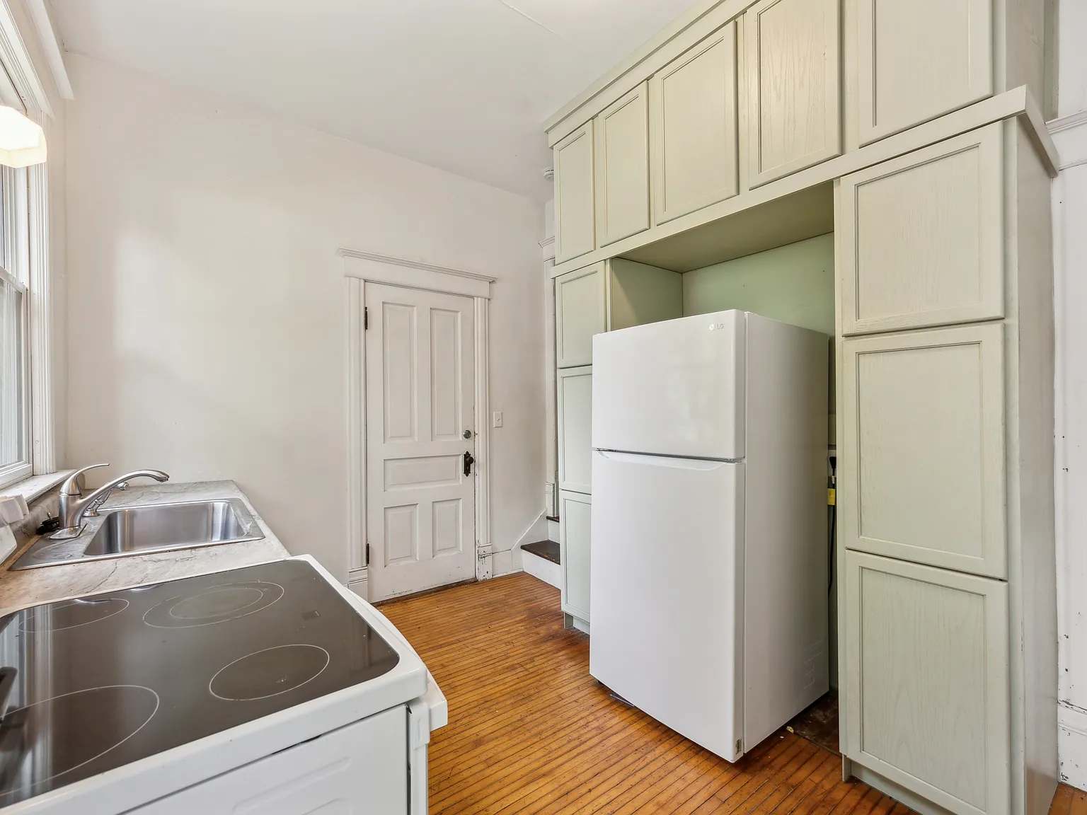 2 bed, 1500 sqft, $1,500 — Photo 4