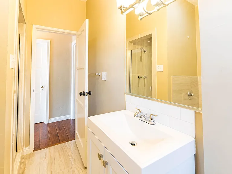 1140 Arapahoe St — Photo 8