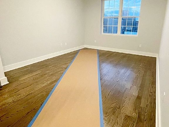 3rd image of 25-34 Steinway St #3AA