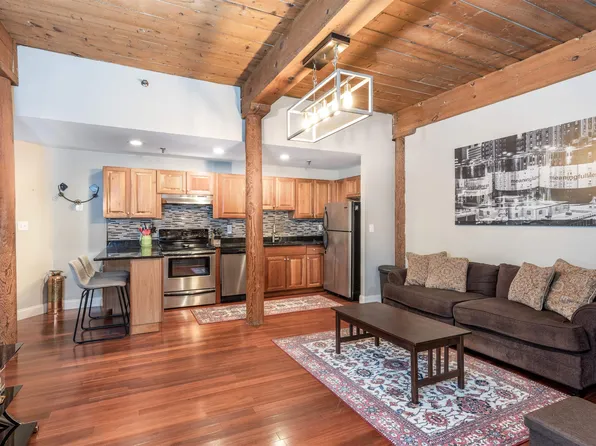 335 Cypress Street #1D, Manchester, NH 03103