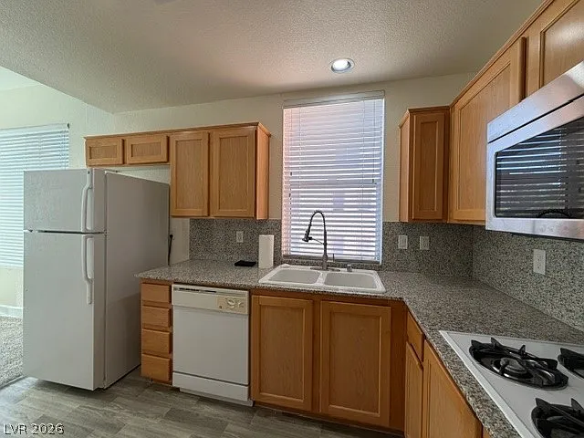 59 E Agate Ave #403 — Photo 6