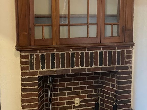 Front foyer upon entry