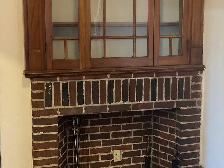 Front foyer upon entry