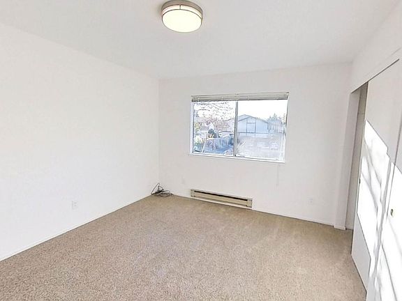4th image of 835 Bing Dr APT 22