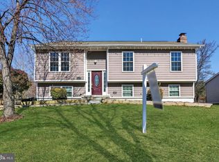 12626 Hillmeade Station Dr, Bowie, MD 20720