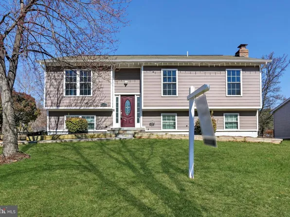 12626 Hillmeade Station Dr, Bowie, MD 20720