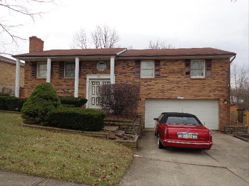 1st image of 2483 E Highwood Dr