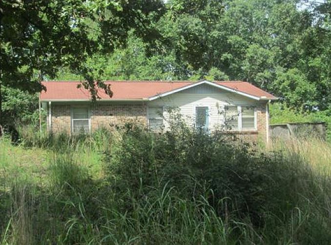 1st image of 64 Acorn Hill Dr