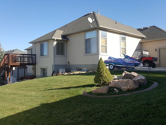 2nd image of 614 S Haylie Ln