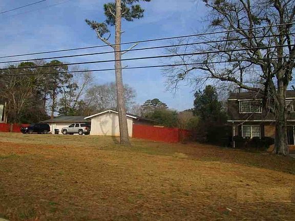 2nd image of 2294 Fairview Rd SE