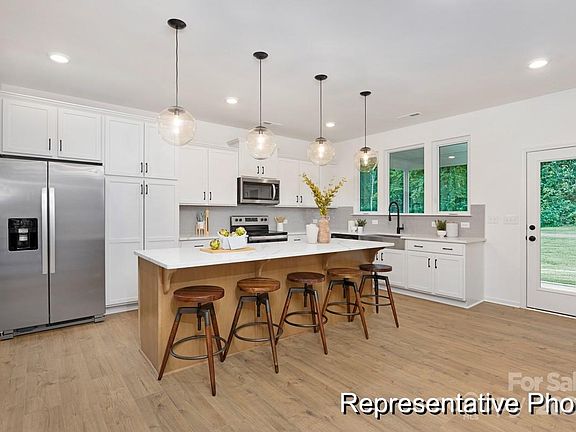 3rd image of 5067 Mooreland Oaks Way #30