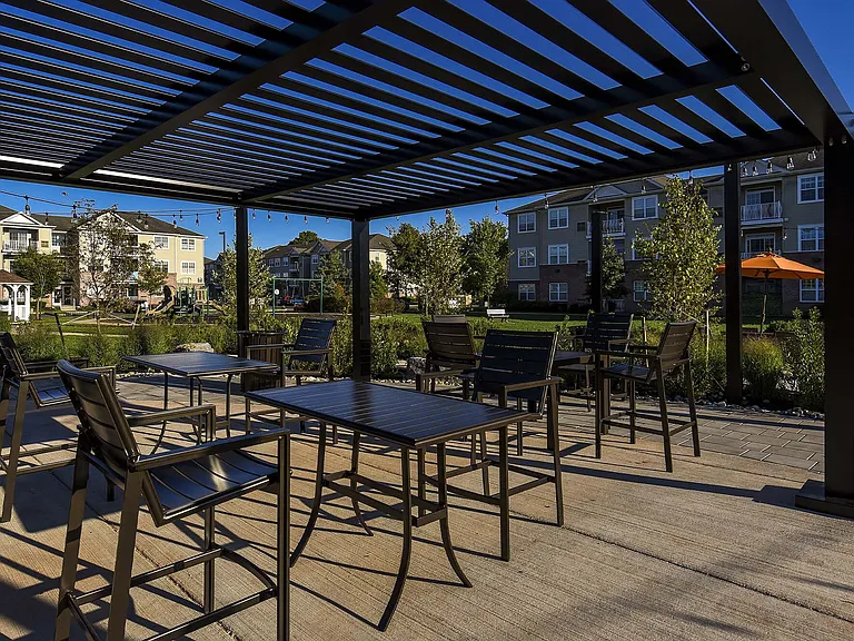 Aspen Court Apartments — Photo 26