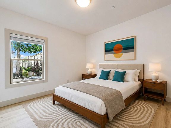 5th image of 3902 S Ferdinand St #302