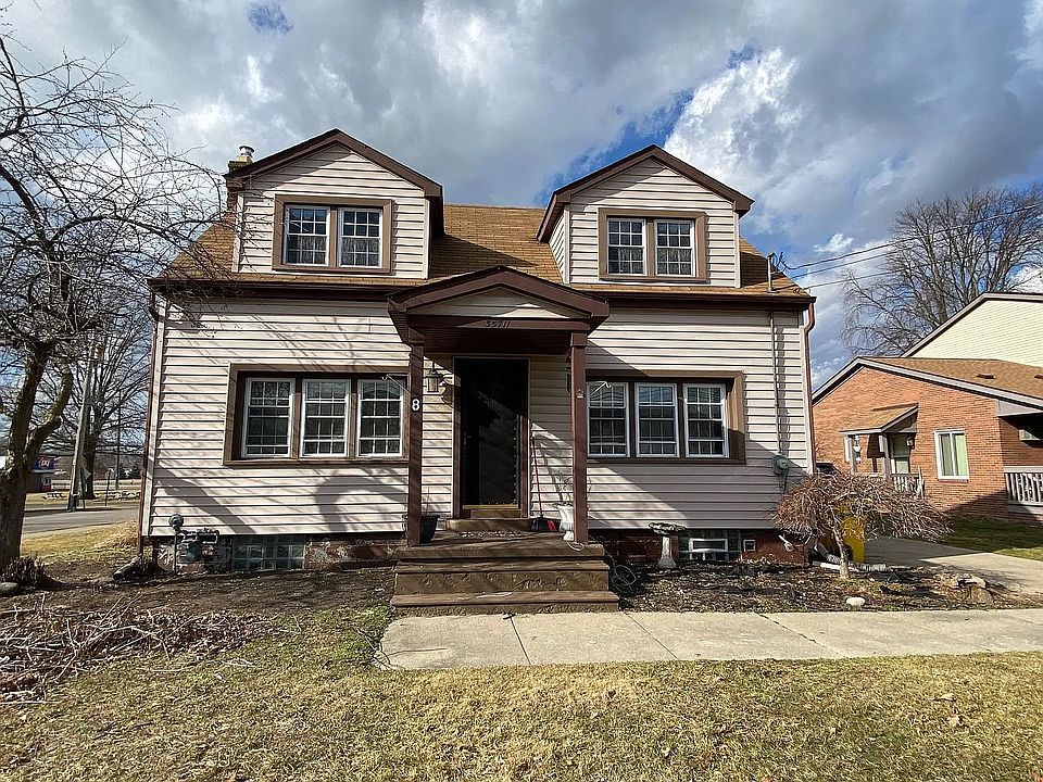1st image of 35711 Alfred St Unit 8
