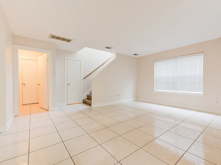 7322 Parkland Manor Dr — Photo 11