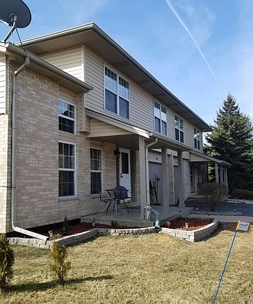 3rd image of 9378 Meadowview Dr
