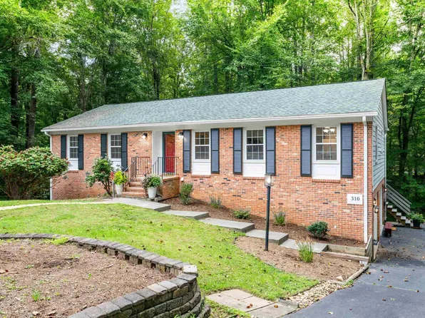 310 Crestfield Ct, Charlottesville, VA 22911