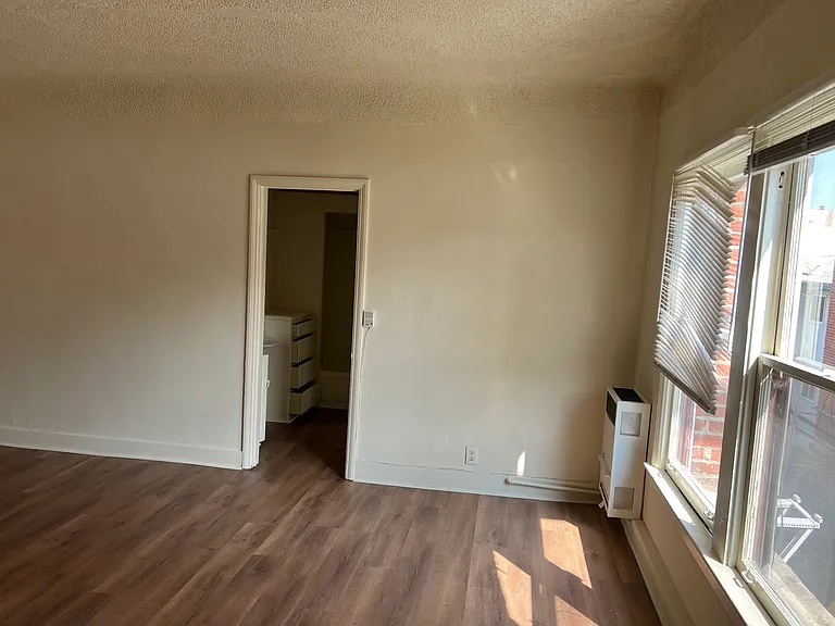 304 N Alexandria Ave #J206 — Photo 6