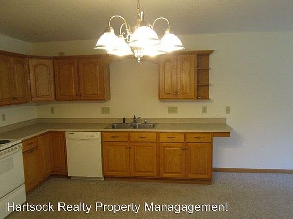 5th image of 145 4th St APT 11