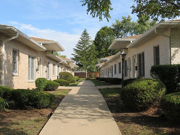 2nd image of 1050 Chovan Dr Unit 1050