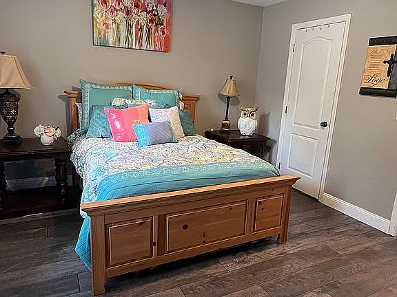 4th image of 3979 Ponder Dr