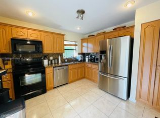 10084 Camelback Ln, Boca Raton, FL 33498