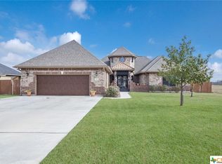 663 Oak Creek Pkwy, Seguin, TX 78155