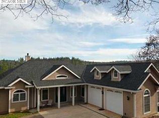 14477 Horseshoe Ln, Grass Valley, CA 95949