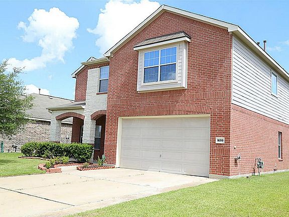 2nd image of 18310 Fairhope Oak Ct