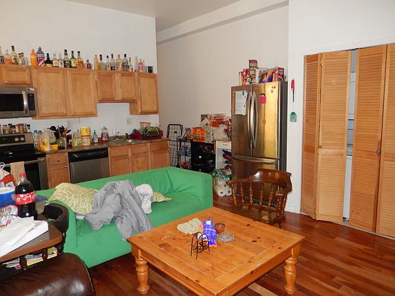 5th image of 1739 W Montgomery Ave #1