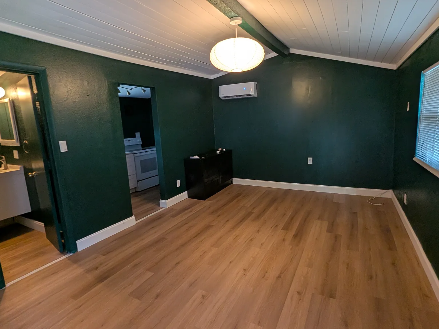 Studio, 342 sqft, $1,250 — Photo 4